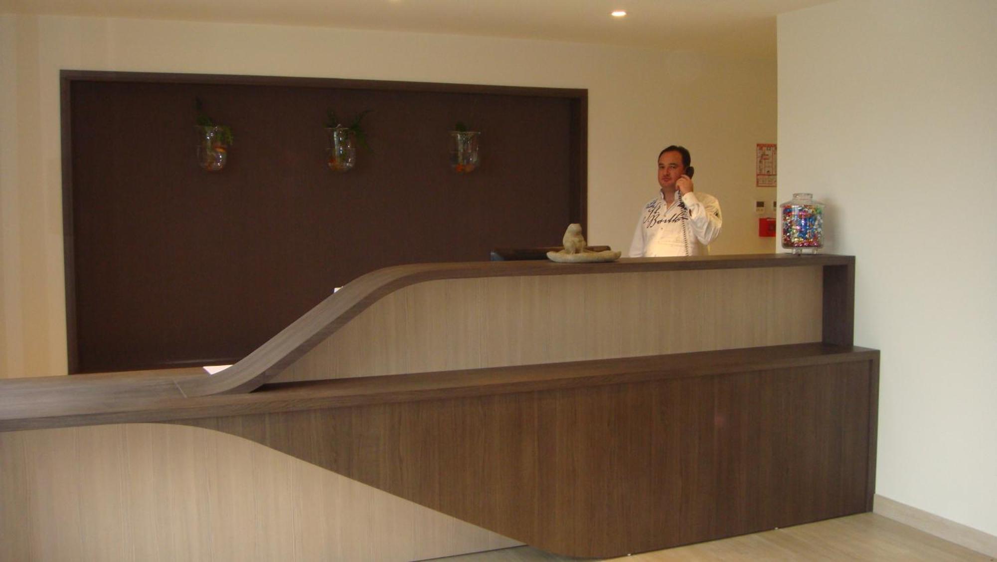 The Originals Access, Hotel Cholet Gare Bagian luar foto