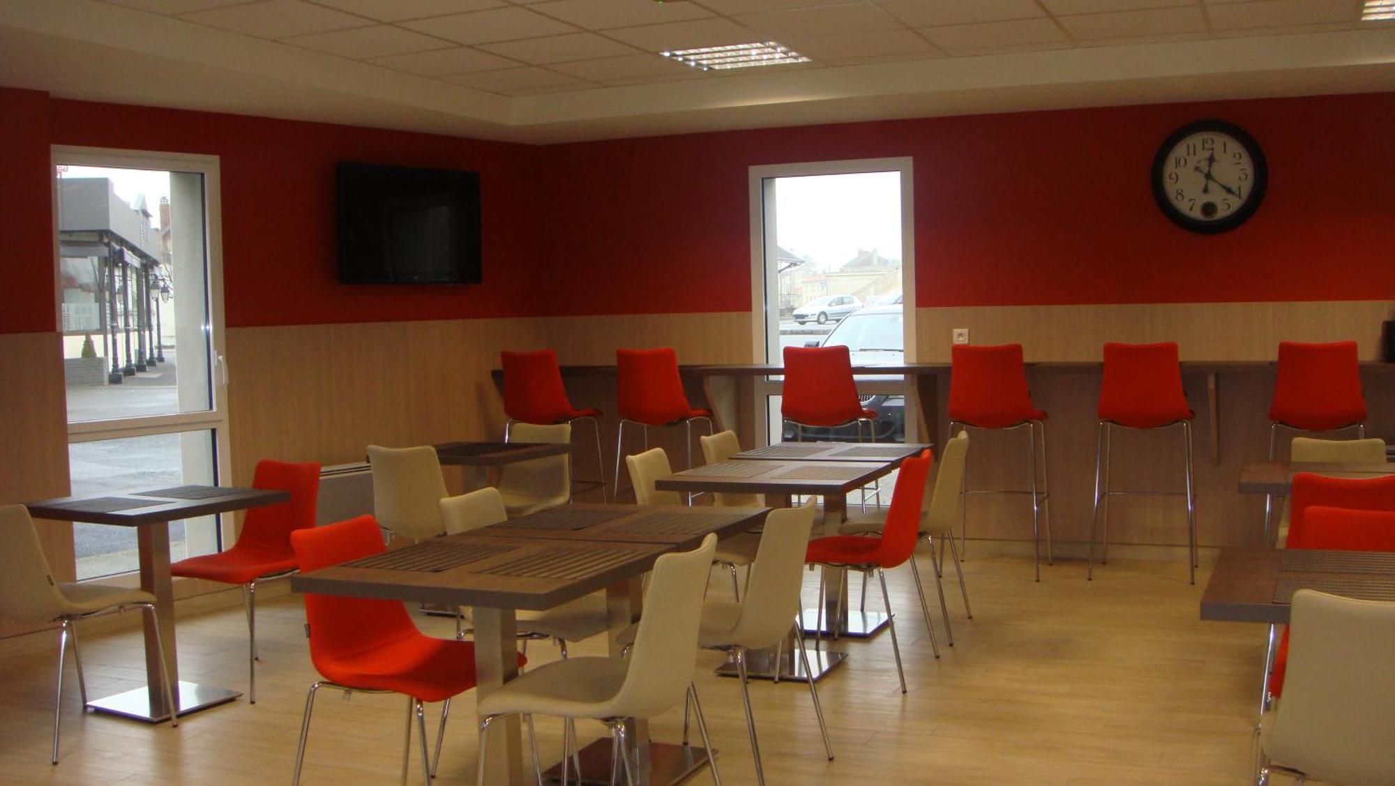 The Originals Access, Hotel Cholet Gare Bagian luar foto