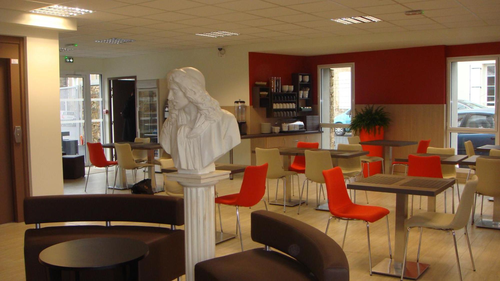 The Originals Access, Hotel Cholet Gare Bagian luar foto